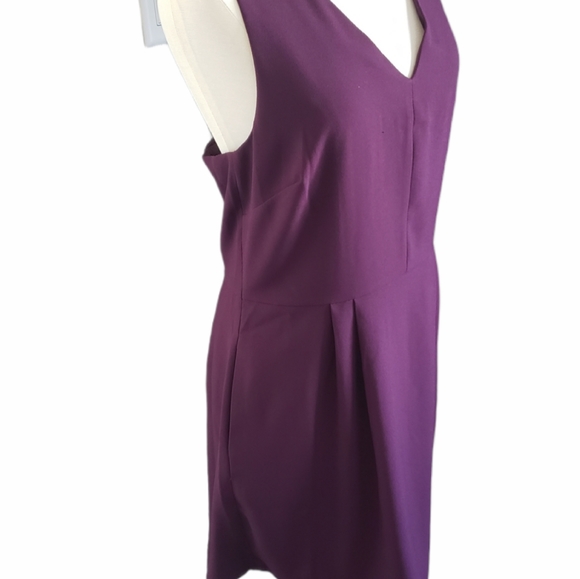Beautiful plum dress - Picture 1 of 8